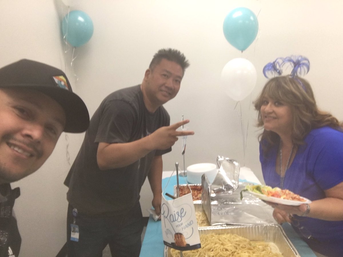 Great week at Tustin Thank you #TuggleNation @ATTTustinDA @TustinCrew <a href="/marinavassi/">Marina</a> #BeProudCSW2018 #TuggleNation #Gladiators #CustomerServiceWeek2018