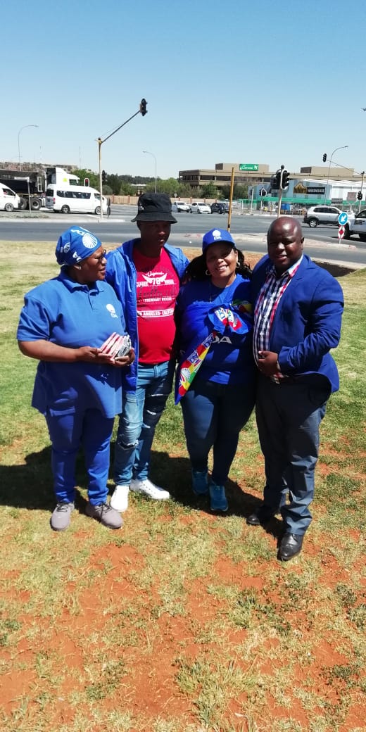 kagisoMangwejan's tweet photo. On my way from the electoral college I joined Matlosana team on stop the Tax attack.... We are serious about this issue #StopTheTaxAttack https://t.co/ovdC3VQjgs