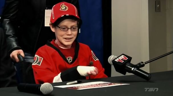 TSN_Sports's tweet photo. Senators honour Jonathan Pitre ahead of season opener. VIDEO: https://t.co/cXf6nbo4NV https://t.co/jSX9UDeBxa