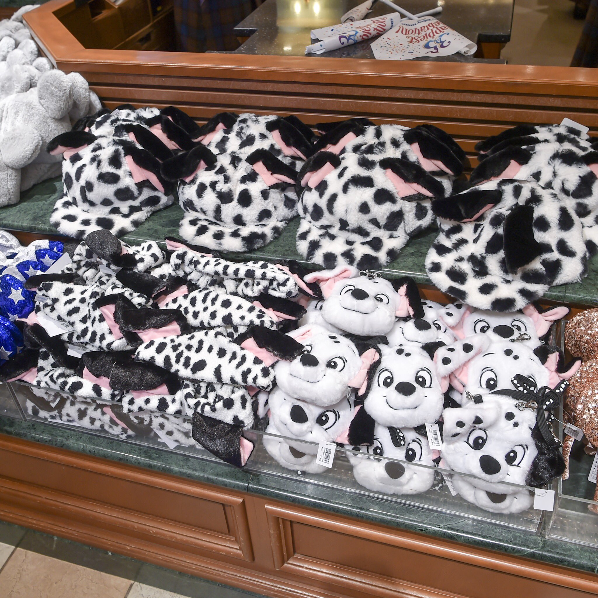 Mezzomikiのディズニーブログ 在 Twitter 上 ふわもこかわいい101匹わんちゃんグッズ発売中 T Co 1lqlaw5uvh T Co Kdbrcaphud Twitter