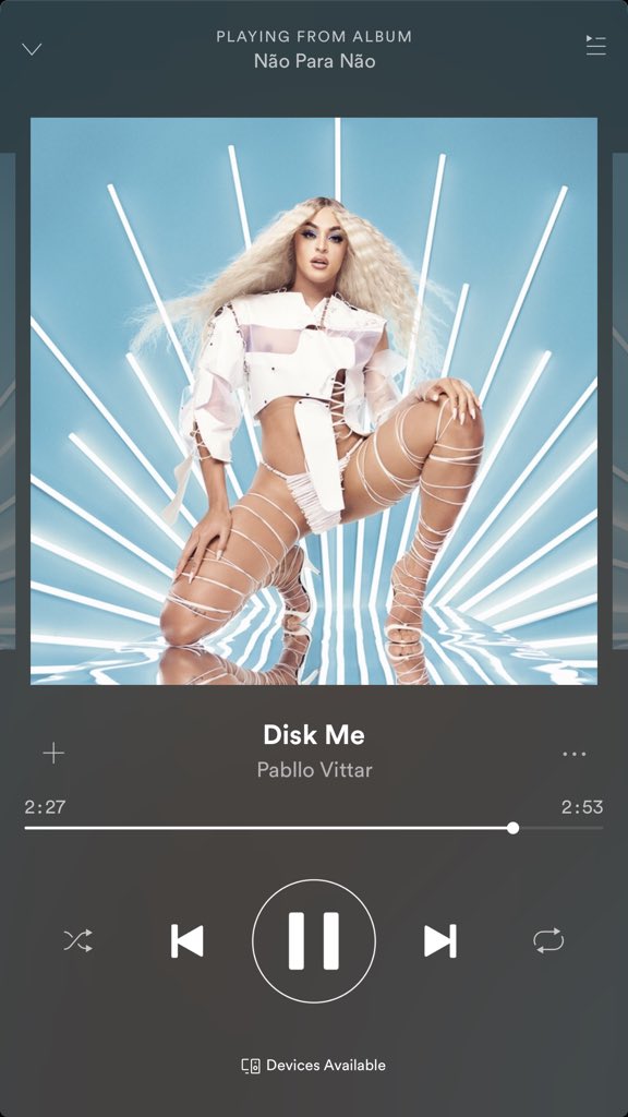 escariaoreal's tweet image. OUVINDO #NaoParaNao #PV2 PELA SEGUNDA VEZ PORRRRRA @pabllovittar Obgggg