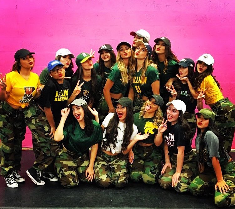 miamikilliansr's tweet photo. Dance Impulse Team energizes Knation!!#TheLegacyContinues #theGEMofKendall #KRising #Kway #Ktheplacetobe #DInation #Karts #CougarPride #theDIway https://t.co/pNB9S9s6yc