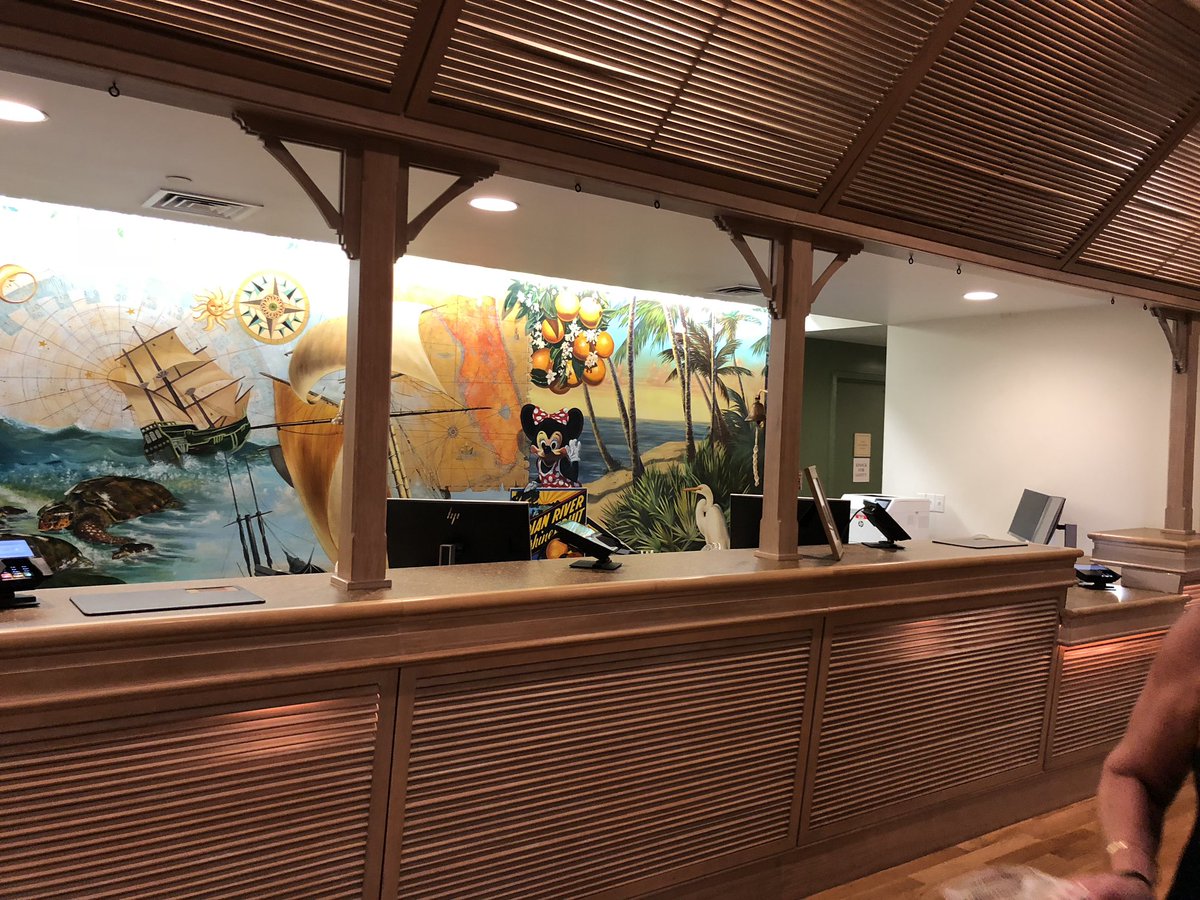 RachelMoreaux's tweet photo. Disney Vero beach. Awesome front desk service.  #disneyfail #needmorehelp #dvcmember https://t.co/ZckJz5zyn3