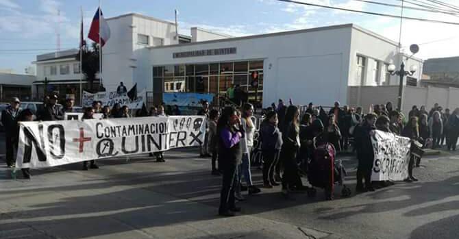 PiensaPrensa's tweet photo. ENCUENTRAN CUERPO SIN VIDA DE DIRIGENTE DE PESCADORES DE #Quintero
 El cuerpo de Alejandro Castro, conocido como "El Mecha" se encontraba con claros signos de haber sido golpeado y colgado con su propia mochila.

Ampliaremos. https://t.co/FbvYazDZM9