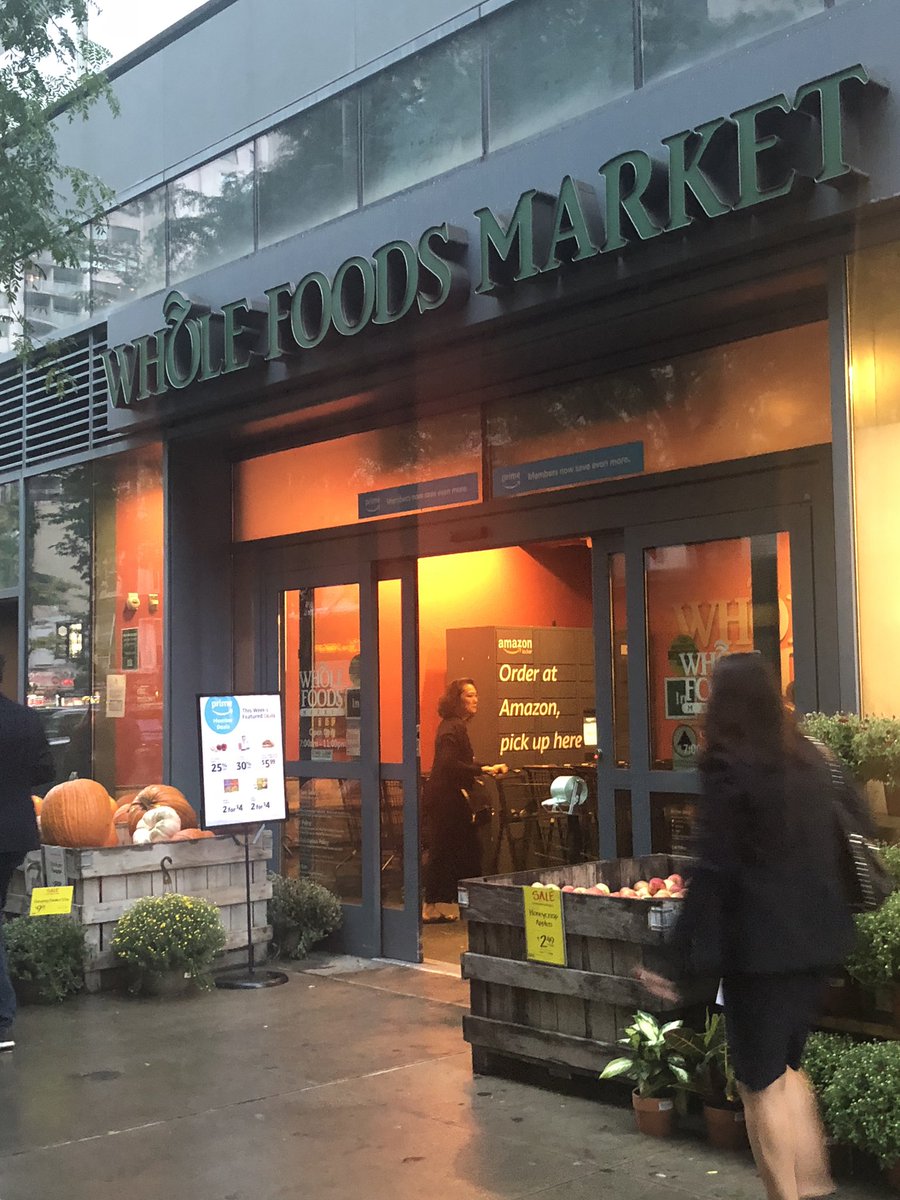 strongmelly's tweet photo. OMG I love this place so much! ❤️ #wholefoodsmarket #nyc #goodfood https://t.co/nXbuTOP7Qa