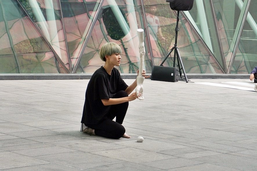 Beautylogs's tweet image. #주말나들이
#서울거리예술축제

10.4~10.7 서울광장. 청계광장 일원에서
거리예술축제가 펼쳐진다. 다양한 공연. 퍼포먼스등 볼거리가 풍성.. 공삭초청작 및 자유참가작등 세계적인 공연팀들의 공연 보러 서울로 고고씽~^^

#서울시