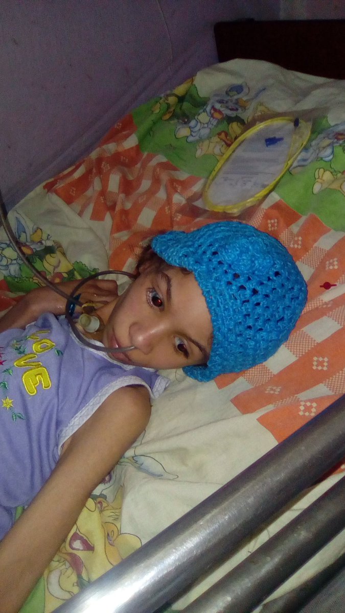 Buenas, por aquí de nuevo pidiendo ayuda para Joselin quien fue arrollada el 8 de enero de este año en la carretera Charallave Cua, Ahorita necesita un GASTROSTOMO nro 22 o 24, es de suma urgencia. Quien nos puede prestar la ayuda comunicarse al 04241938694