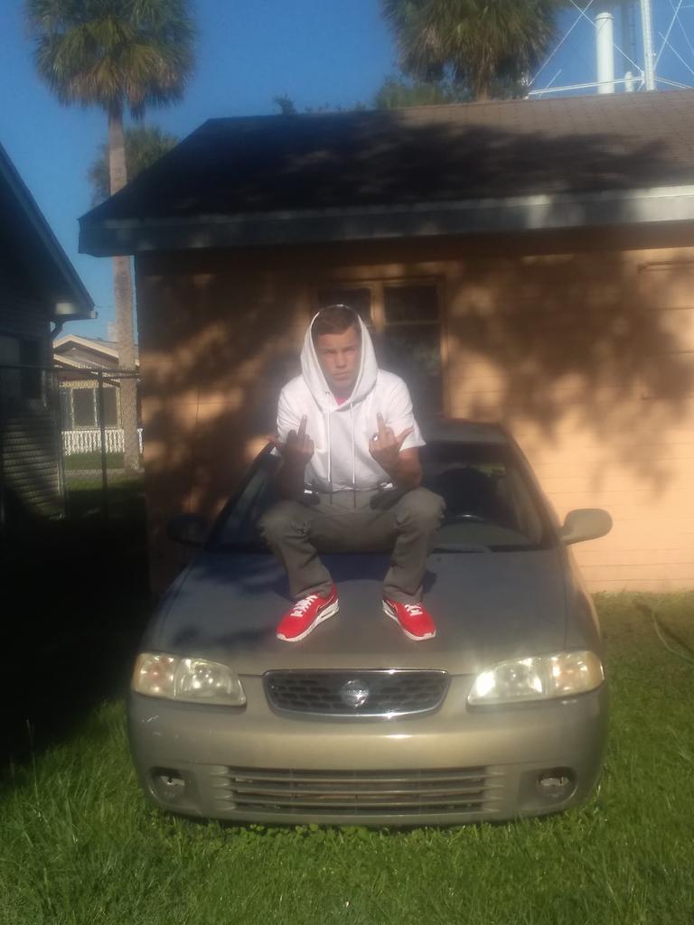 Dylan_killz tweet picture