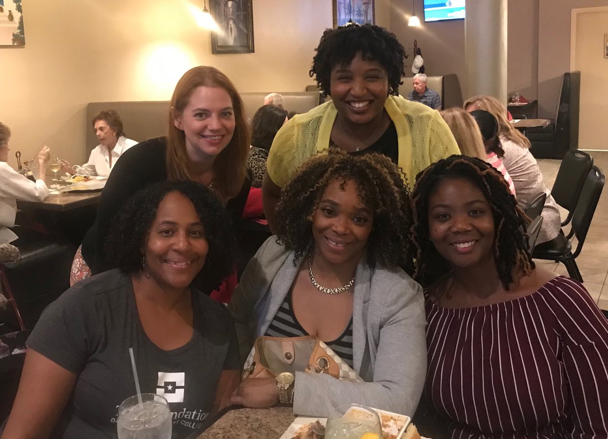 pyeper's tweet image. Great evening with ⁦@DCCCDFdn⁩ staff at the #casecc conference Texas dinner! ⁦@Jaidedlove⁩ ⁦@kapretaj⁩