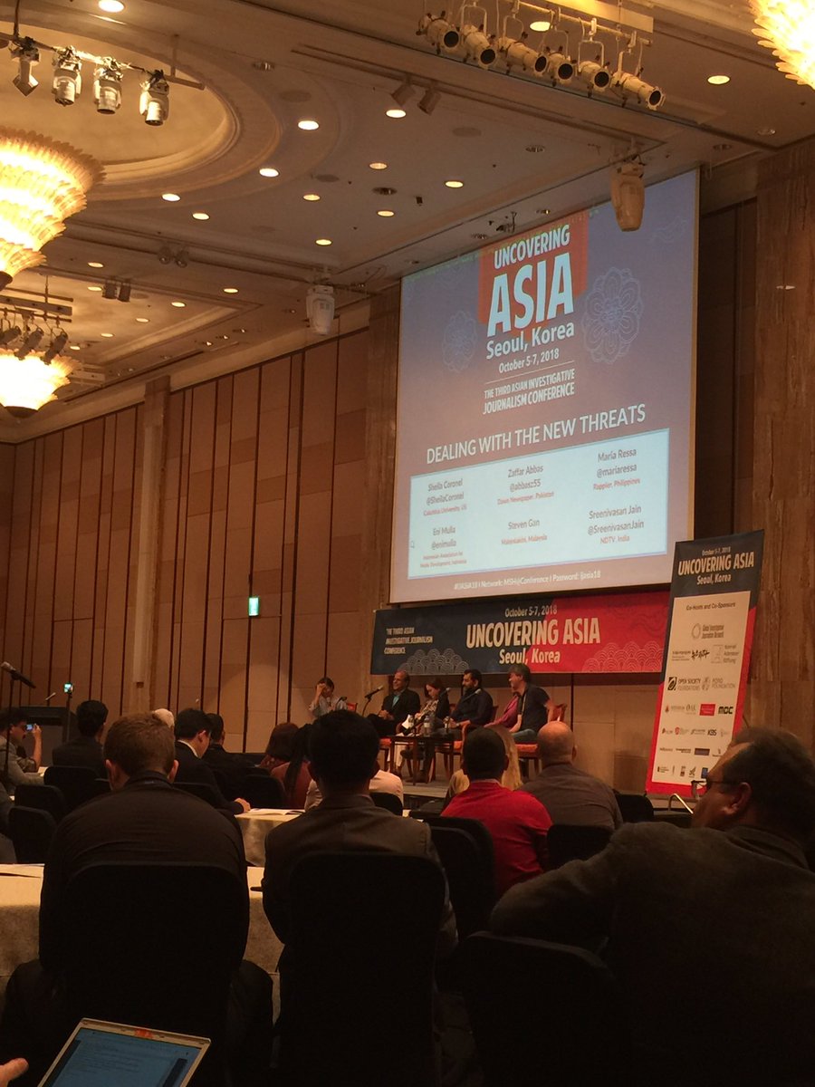 ShushanLam's tweet photo. Excited to be among 400 investigative journalists at #IJASIA18. Kicking off the conference with this stellar panel @gijn https://t.co/q5yx6ADJDy