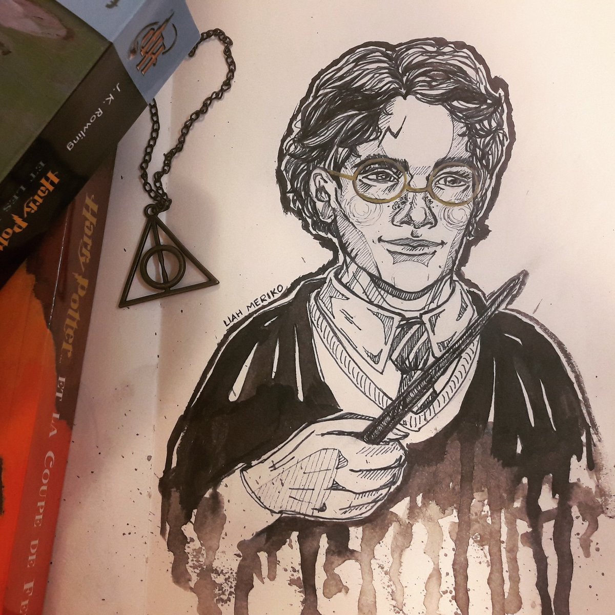 LiahMeriko's tweet photo. Inktober Day 4: Spell #inktober #art #inktober2018 #sketch #ink #harrypotter #hogwarts #jkrowling #sketchbook #day4 #magic #witchcraft https://t.co/jn4eoLeAPI
