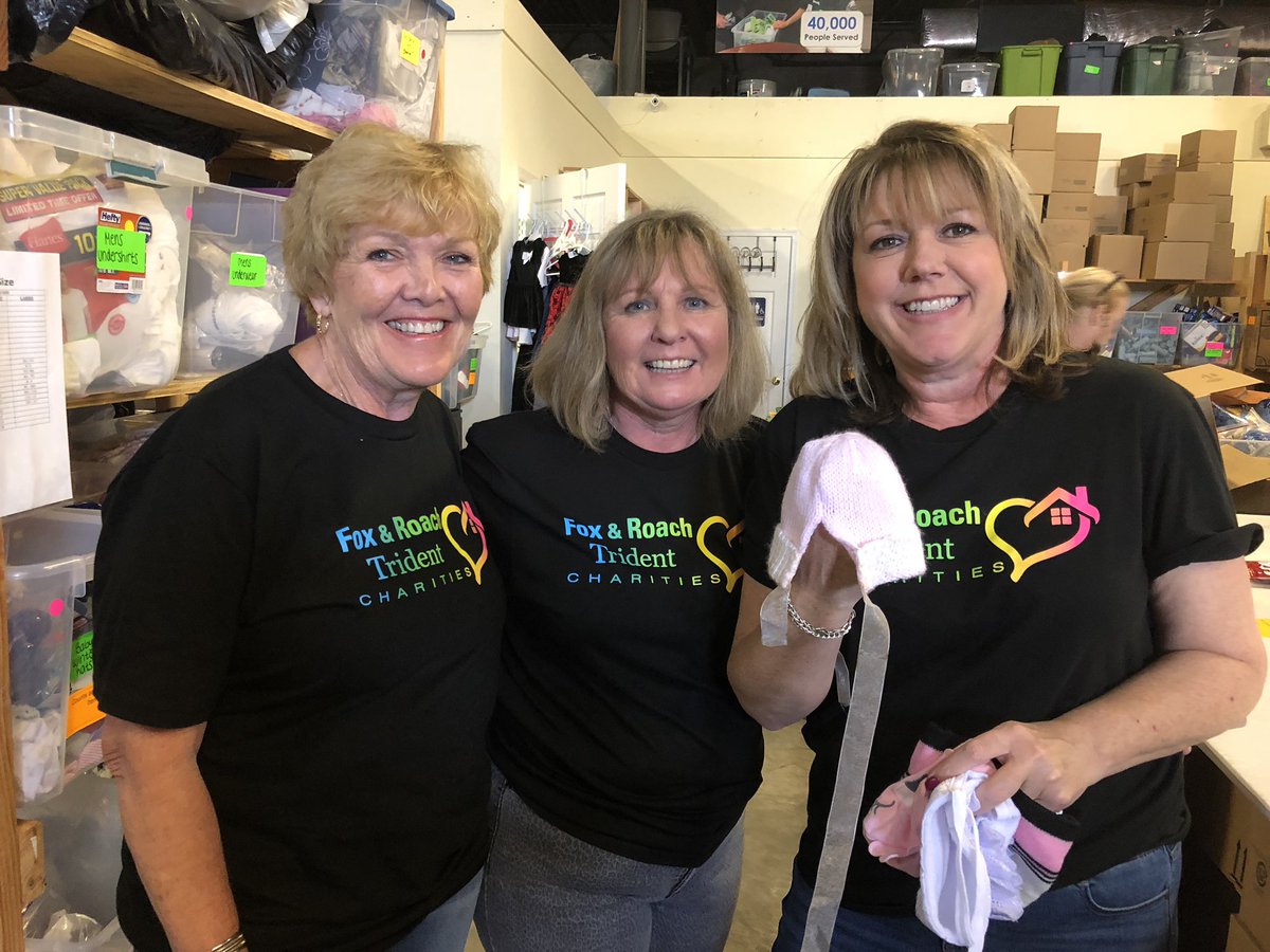 MitzvahCircle's tweet photo. #givingback #foxandroach https://t.co/VfxRYxVzcd