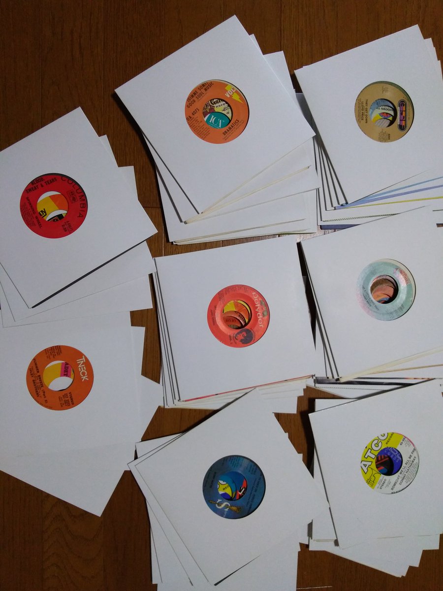 s_s_rec's tweet photo. 7'INCH盤が大量入荷。誰よりも早く見たい人は連絡ください。

Mix CD "BBQ HUNTERZ SET" を10月末にリリースします。お楽しみになさっていてください！

https://t.co/zuYh5FmDPE

#vinyl #records #hiphop #rap #soul #funk #rock #jazz #和モノ #cd #mix_cd 
#bbq_hunterz_set #strongstylerecords https://t.co/m5W0YxjiWx