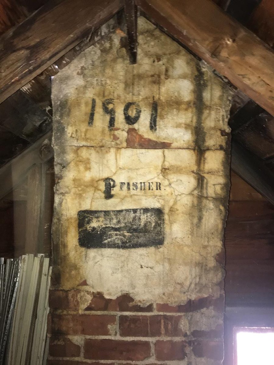 SoMediaLearnLab's tweet photo. The 1901 #farmhouse with trucks for sale is ready for the first open house this Friday, Tomorrow!  https://t.co/6tn0o1iQzk Riga, #Michigan #farmhouseviews #forsale Because #farmhousestyle goes best with a truck https://t.co/koC9ZESRn1
