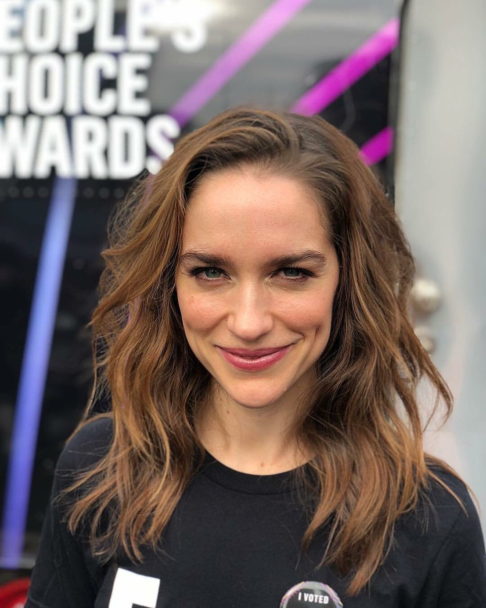 Day 6 without Wynonna Earp:MELANIE FED US SO WELL TODAY. ALL HAIL THE QUEEN AND LOVE OF MY LIFE  #WynonnaEarp    #TheScifiFantasyShow  #PCAs