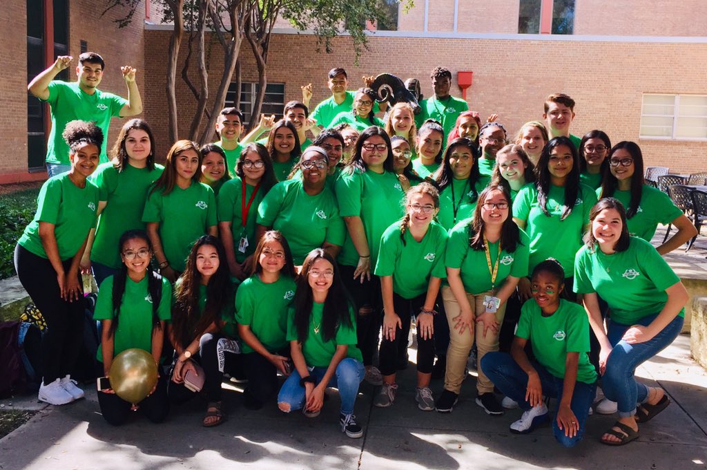 KGipson12's tweet image. BHS Senior Class of 2019 #projectgraduation