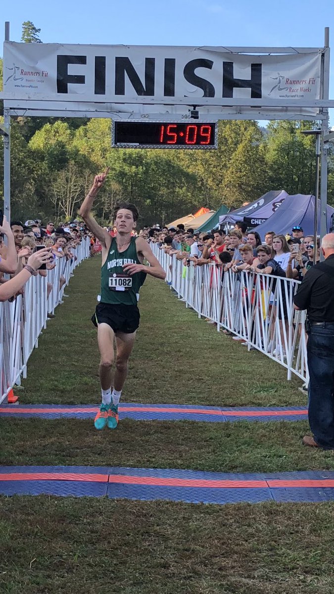 NorthHallXC's tweet photo. Trojans win!! 60 schools, 2100+ runners at Unicoi tonight 

Boys 1st, Girls 4th

Crow new PR, course record 15:09 https://t.co/qoN7hwV78A