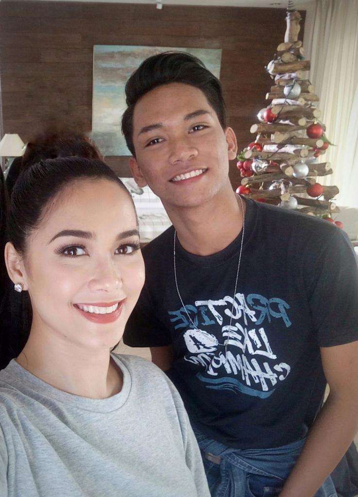 ceejayader's tweet photo. Happy birthdaaay Love @dprincessmaja !! thankyou for being my inspiration in life. 
Mahal na mahal ka namin 🤗❤

wishing you a genuine happiness, good health and keep living the good life honey ❤
be an inspiration to everyone !! 😘

we love you MAJA !!

#HappyBirthdayMaja https://t.co/jPppeFdUcT