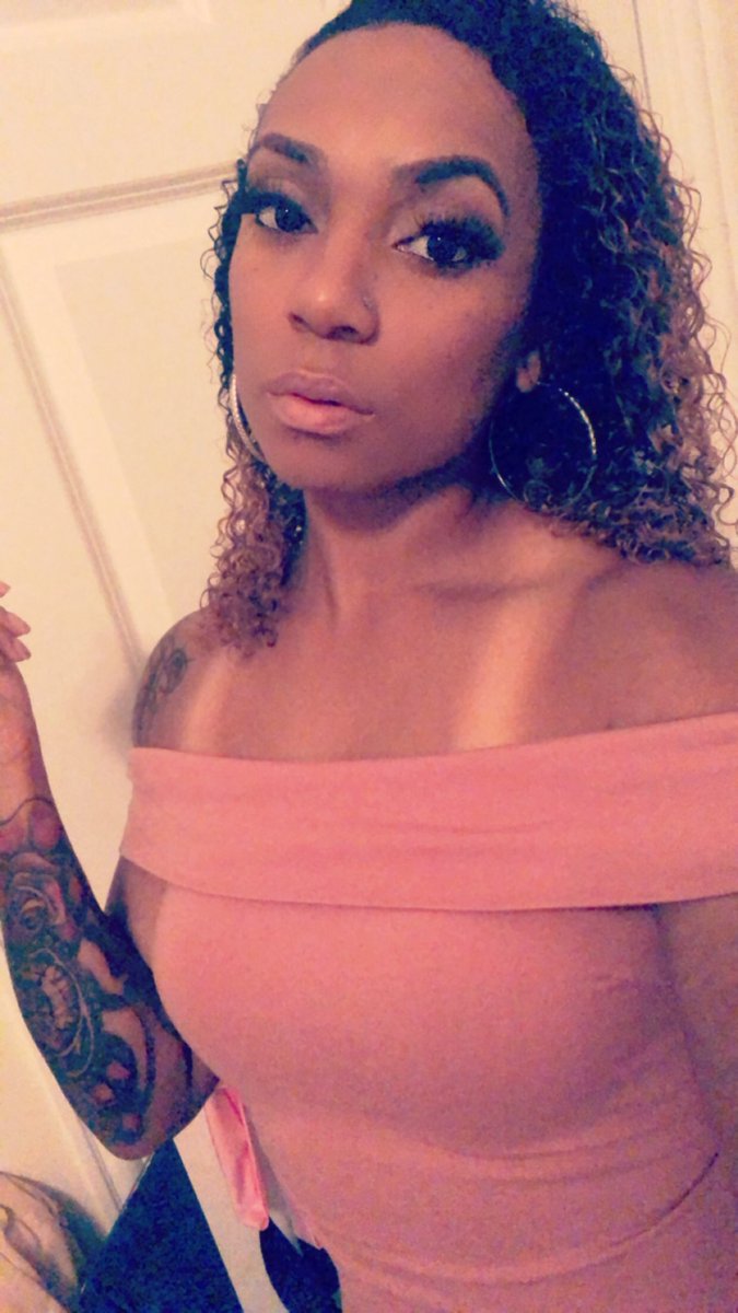 DBtheDB45's tweet photo. Championship Party #pretty #iCanDoBoth #momAthlete #sexy https://t.co/lvxqtmljpD