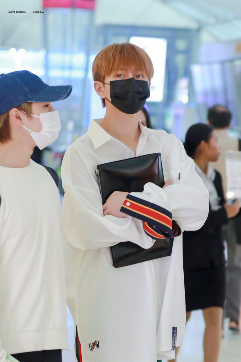 goldencompass__'s tweet photo. 180930 BKK출국 HQ

예쁘다 (또 보고싶어 ㅠㅠ)

#골든차일드 #Golden_Child #ゴルチャ #GNCD #최보민 #보민 #ボミン #BOMIN @Official_GNCD @Hi_Goldenness https://t.co/Ll8TZrDa4U