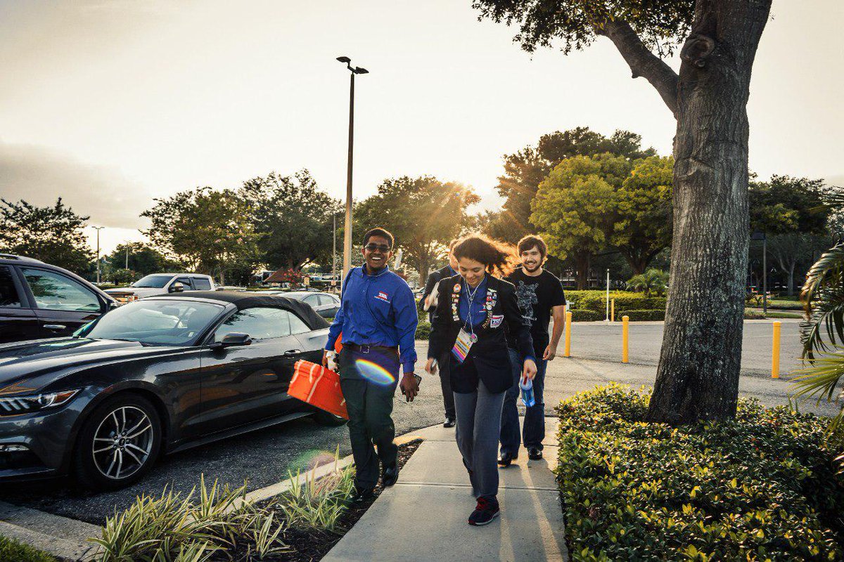 MiddletonTSA's tweet photo. From DIY production solutions to switching shoes mid-walk, Nationals 2017 in Orlando encapsulated the best of what TSA has to offer! #ThrowbackThursday #TSAweek https://t.co/iuLLIt3MAE