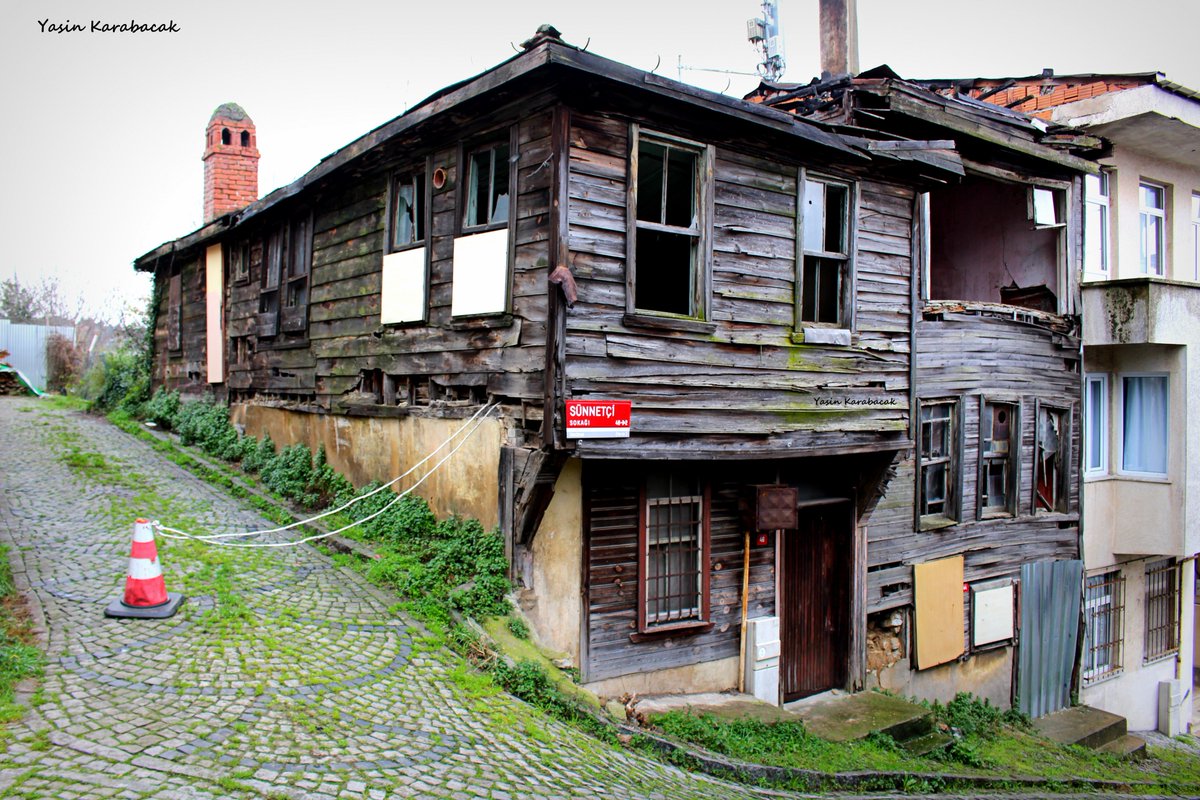 the hidden face of istanbul on twitter wooden houses and mansions of istanbul tr istanbul un ahsap evleri ve konaklari