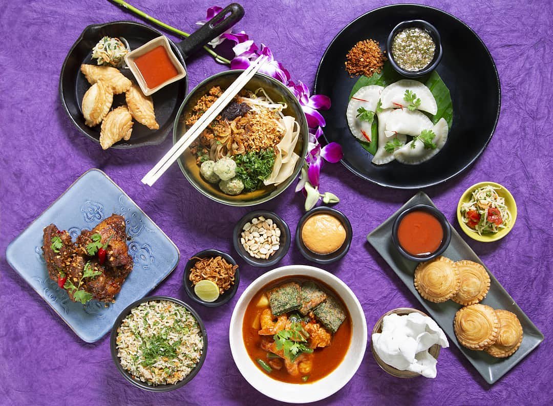 Come by for ‘Fatty's Amazin' Race – Thailand’ and have a taste of the all new menu featuring exotic flavours from Thailand.
*
26th September to 21 October!
*
#thailand #amazingrace #fatty #city #yellowtaxi #amazing #instagood #photooftheday #hungry #foodgasm #Bangalore #Mumbai