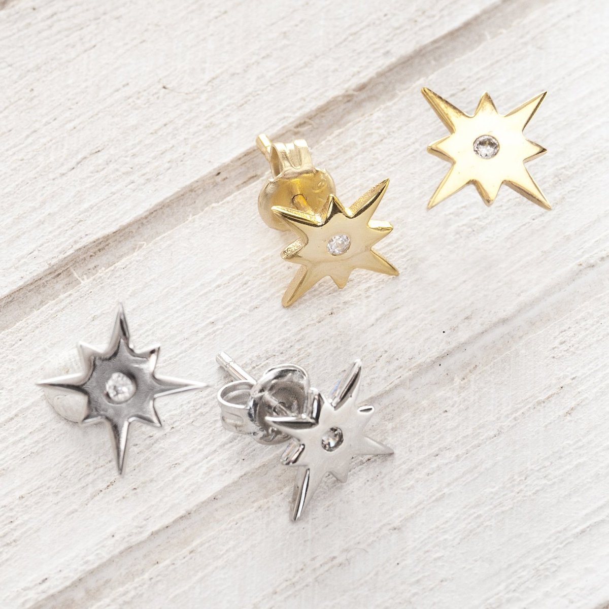 ✨ Shine like a star ✨
.
.
#Chulucanas #Madrid #Joyas #Pendientes #plata #oro #regalos #gold #joyería #moda #stars #friday #Joyasdeplata #Joyaspersonalizadas