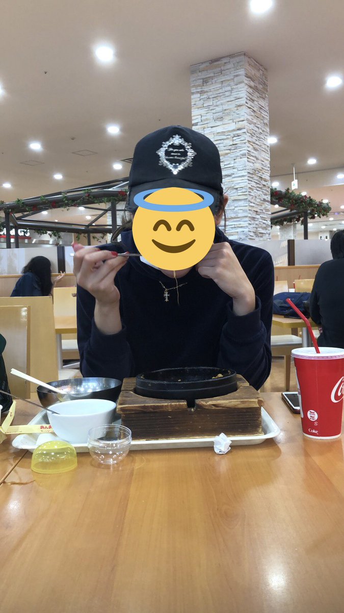 Tooooompi's tweet photo. ひさしぶりに書くけどフォローが多すぎて肝心なリア友のツイートを全部見逃すっていう…
TLに文字多すぎて眠たさの極み https://t.co/RG9O5eG5pr