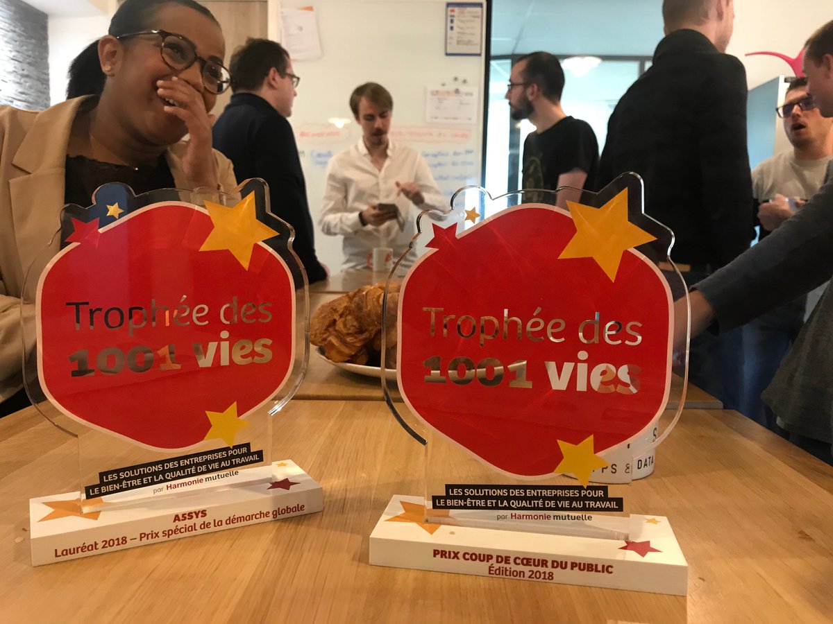 [A5Life] ☕🥐 Le traditionnel petit dej' du vendredi ! Ce matin, nos Trophées 1001 vies étaient à l'honneur ! 🏆#A5team