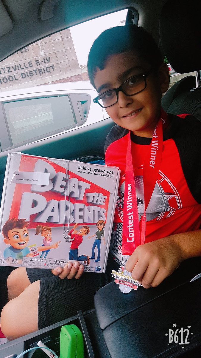 atifkhan2001's tweet photo. Woohoo!! First prize in all of 4th grade for writing essay on 'What makes a good teammate' during Bully Prevention Week at #PrairieViewElementary at @WSDinfo . #BullyingPreventionMonth #KidsJustNeedEncouragement #GreatInitiative. https://t.co/7Cpg8KCJEY