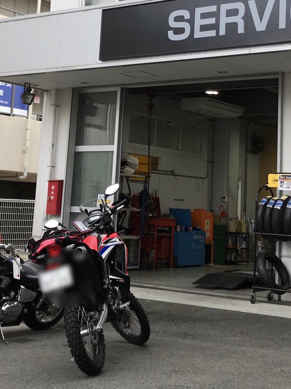 はまさん Crf250rallyの半年点検でホンダドリーム 奈良へ まだ走行距離5000 未満なので 特に気になるところもなく ちょっとした整備とオイル交換だけで済みました 今日は奮発してレプソルオイルにしたよ バイク Crf250rally ホンダドリーム