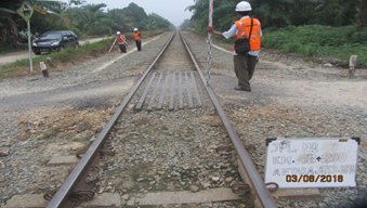 imo_djka's tweet photo. #RekanIMO berikut Progress Pekerjaan Jasa Konsultansu Pelaksanaan IMO wilayah Sumatera Utara yaitu Survey JPL Km.48+890, JPL Km.48+995, JPL Km.50+044, JPL Km.51+531, JPL Km.56+194, JPL Km.61+456 JPL Km.64+456 JPL Km.71+735.
@perkeretaapian @kemenhub151 https://t.co/CbfDpw9Z2c