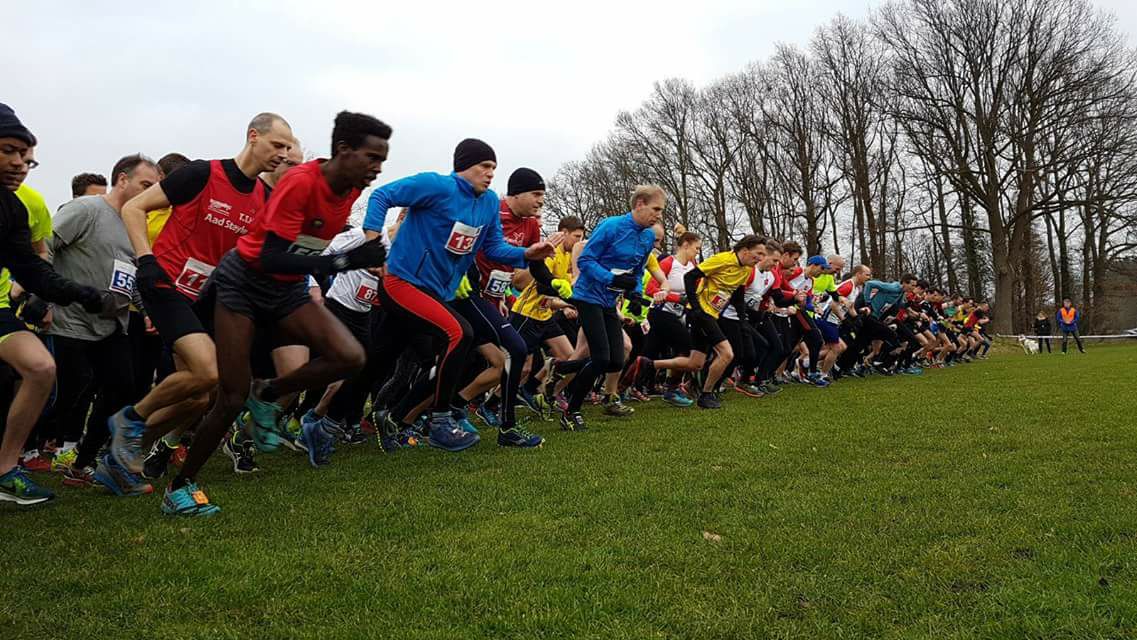 Agenda tip voor hardlopers; Over 100 dagen ( zondag 13 januari ) de achtste editie van de  KroeseWevers Cross van <a href="/avarcheus/">av-Archeus</a> #Winterswijk . Inschrijving 1 december geopend.