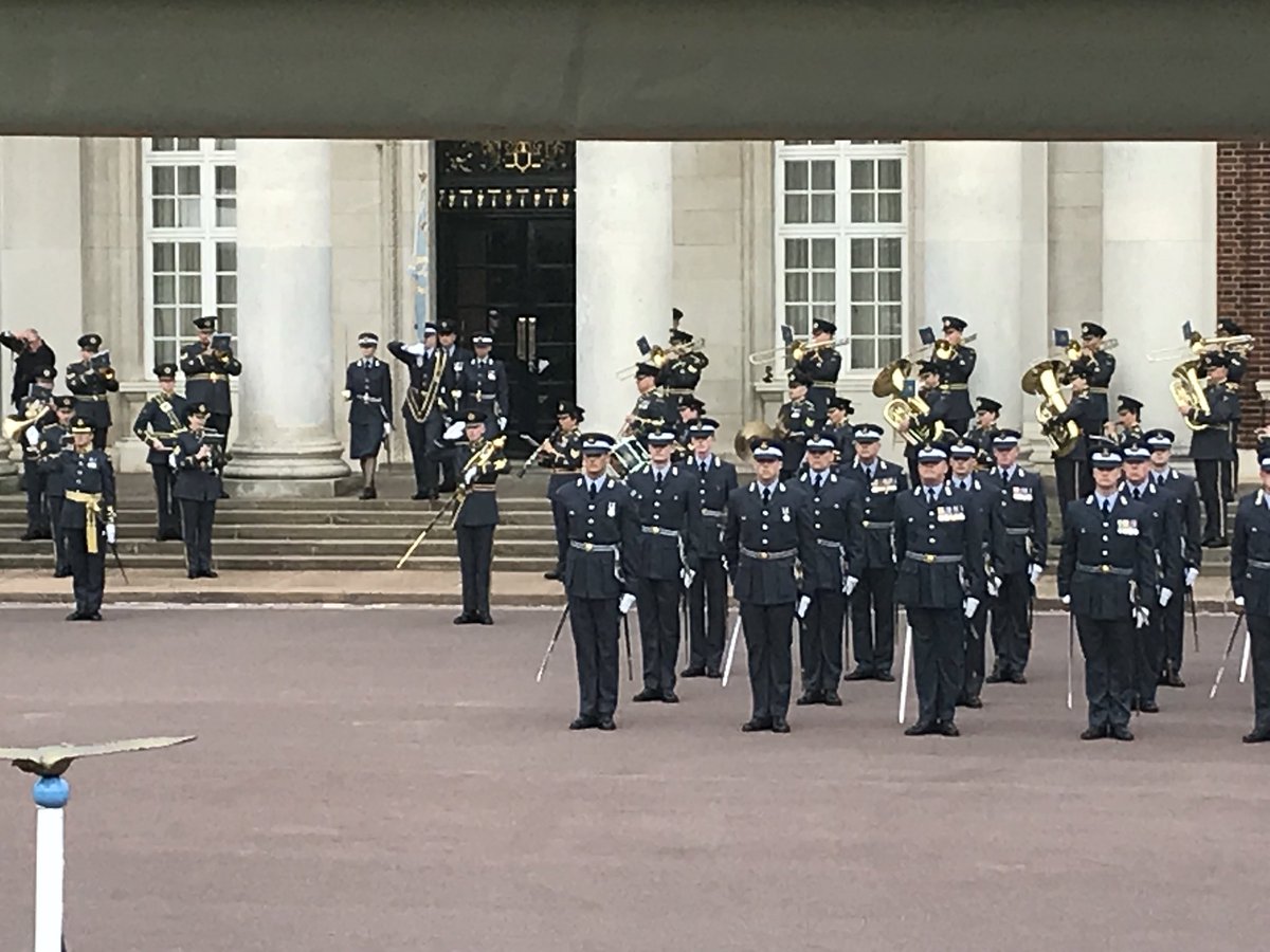RStevenson99's tweet photo. What a proud day yesterday, seeing Andrew passing out as a Flying Officer before he starts his pilot training. https://t.co/KACONZtAwl