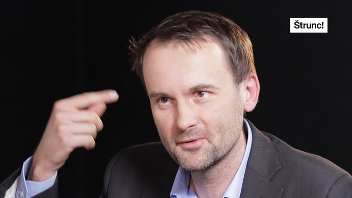 infocz_web's tweet photo. Nenávist pražské kavárny je nechutná, Zemana by zkritizovali i za přijetí sirotků, říká psycholog Špok v rozhovoru @StruncPavel:
❗ https://t.co/D9N2MB8wQA ❗
#Zeman #prazskakavarna #Strunc #rozhovor #socialnisite #facebook #Okamura #nenavist https://t.co/DyfpkOnivL