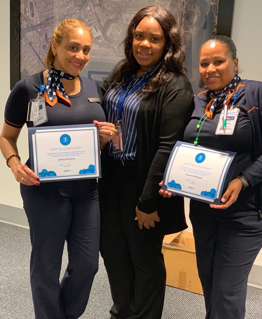 jaylann's tweet photo. Congratulations to Yomaira and Jahaira!!! #3yearsinblue @jahalynn @Juan_Ruano_ @JetBlue https://t.co/pg5ruKl56H