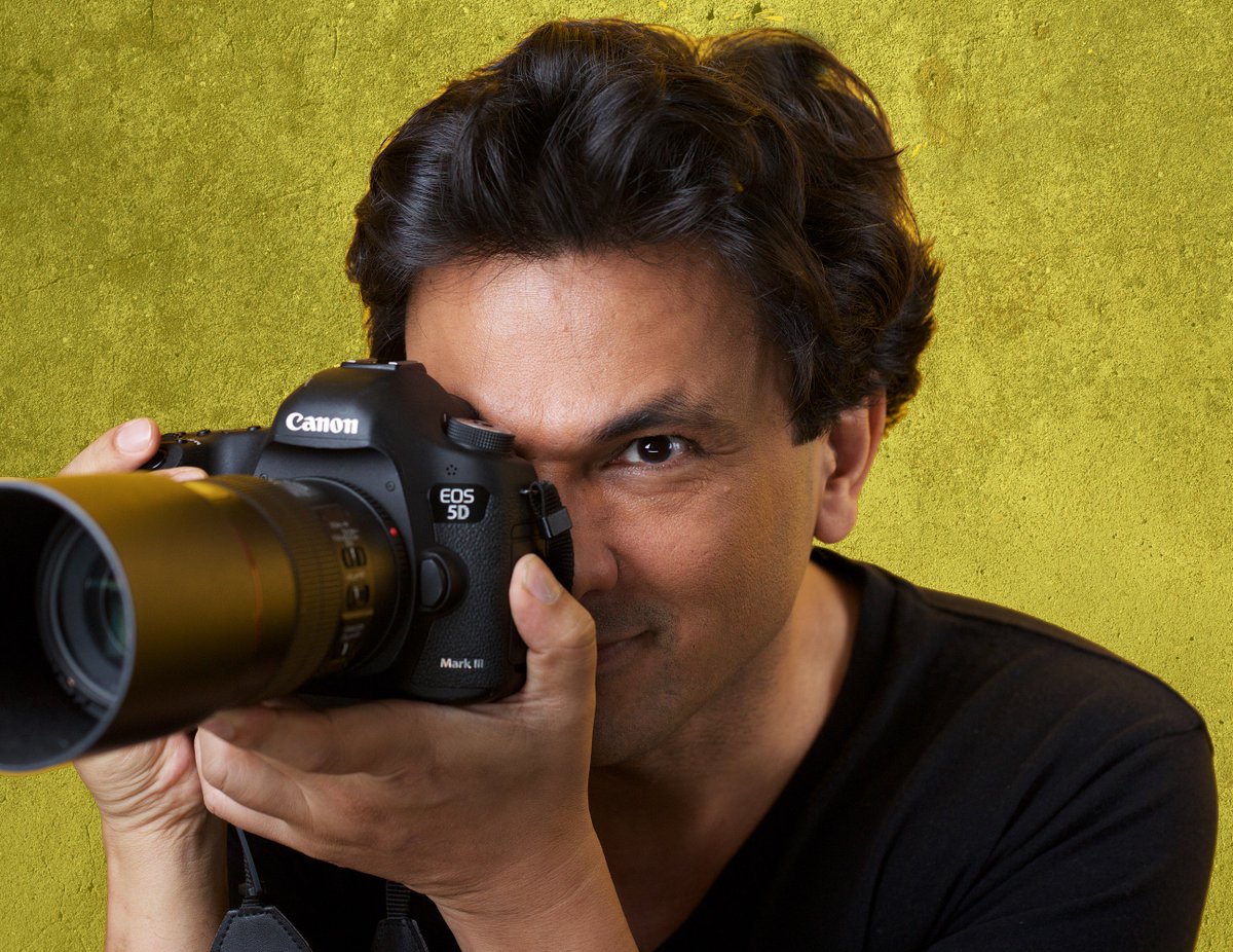 TheVikasKhanna's tweet photo. 1/1
Exactly 10 years ago, I had no experience. I picked up a camera and made my first documentary on Holy Kitchens in 2008. Which explored the legendary community kitchens of Sikhs (Langars)
I learnt everything while doing it. 
If you have a story, you will find a way to tell it. https://t.co/wK3aS5IvIF