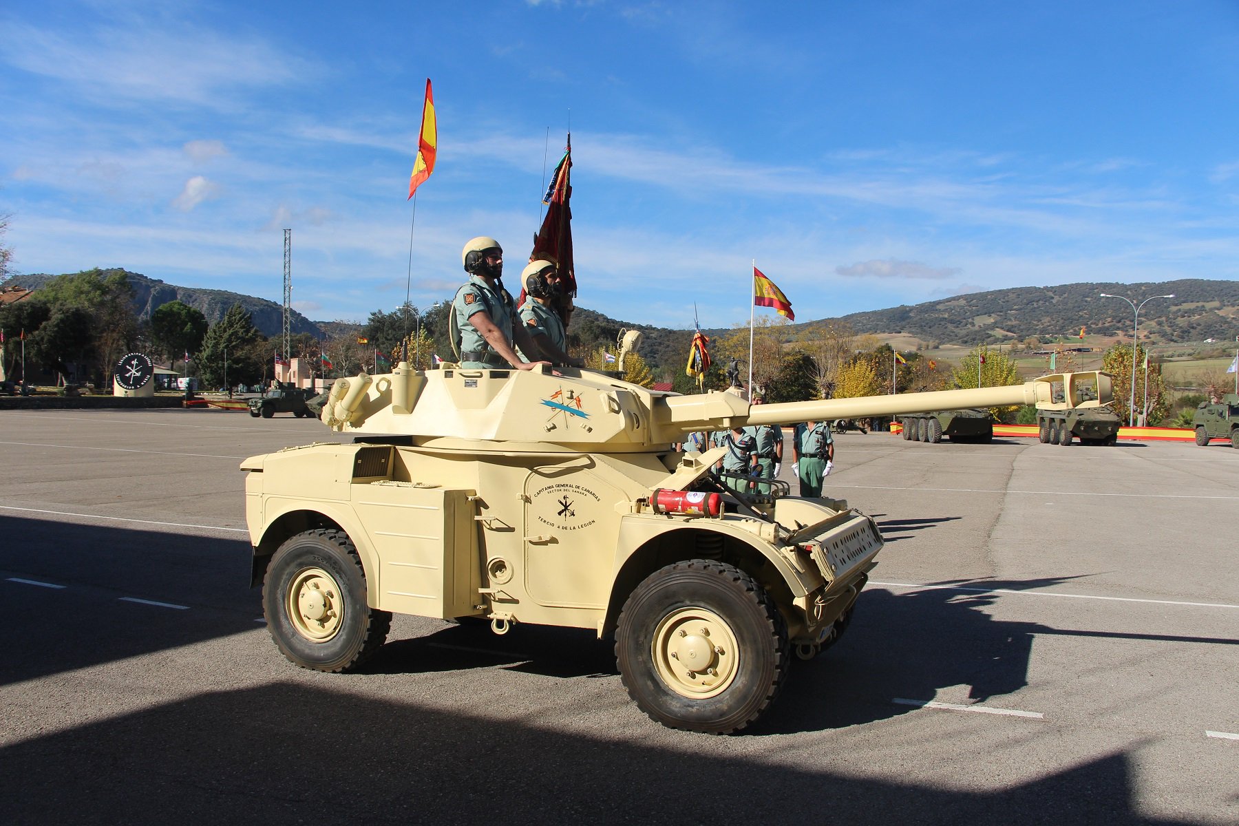 DouUIAxUUAAIKY7.jpg:large