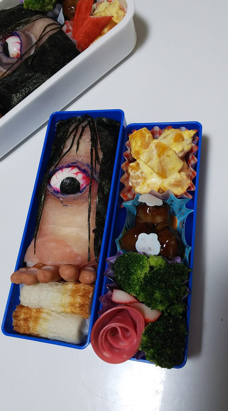 花 花 姪っ子が子ども 小１ の遠足だからとキャラ弁作ったみたいだが リアルに怖い怖い T Co 751nq6mzmv Twitter