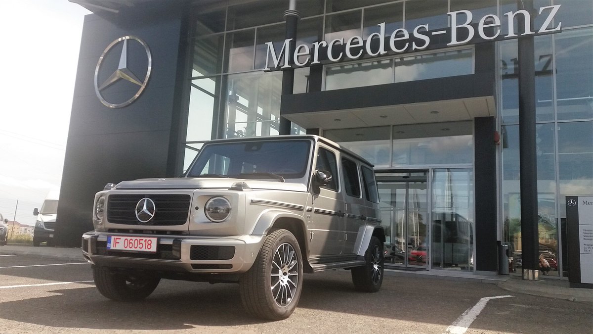 Tiriac_Auto's tweet photo. O zi perfectă pentru o plimbare 😎
#MercedesBenz #Mercedes #Gclass #clasaG #TiriacAuto https://t.co/mw5JQ4MZgj