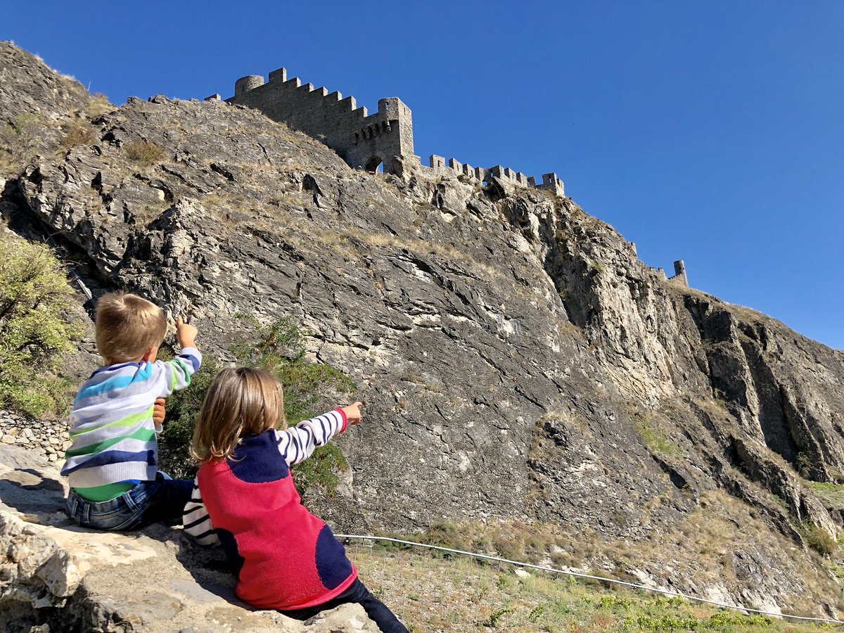 PackedAgain's tweet photo. After having visited Otranto’s castle in Salento, the kids have asked to visit OUR local castle! Had an amazing day!!  #chateautourbillon #sionmaville #valaiswallis get inspired by our new 🦋blog🦋 👉🏻 https://t.co/S8mVvl0NOY #tourismotranto #salento #visititaly https://t.co/XfSKMKIOk3