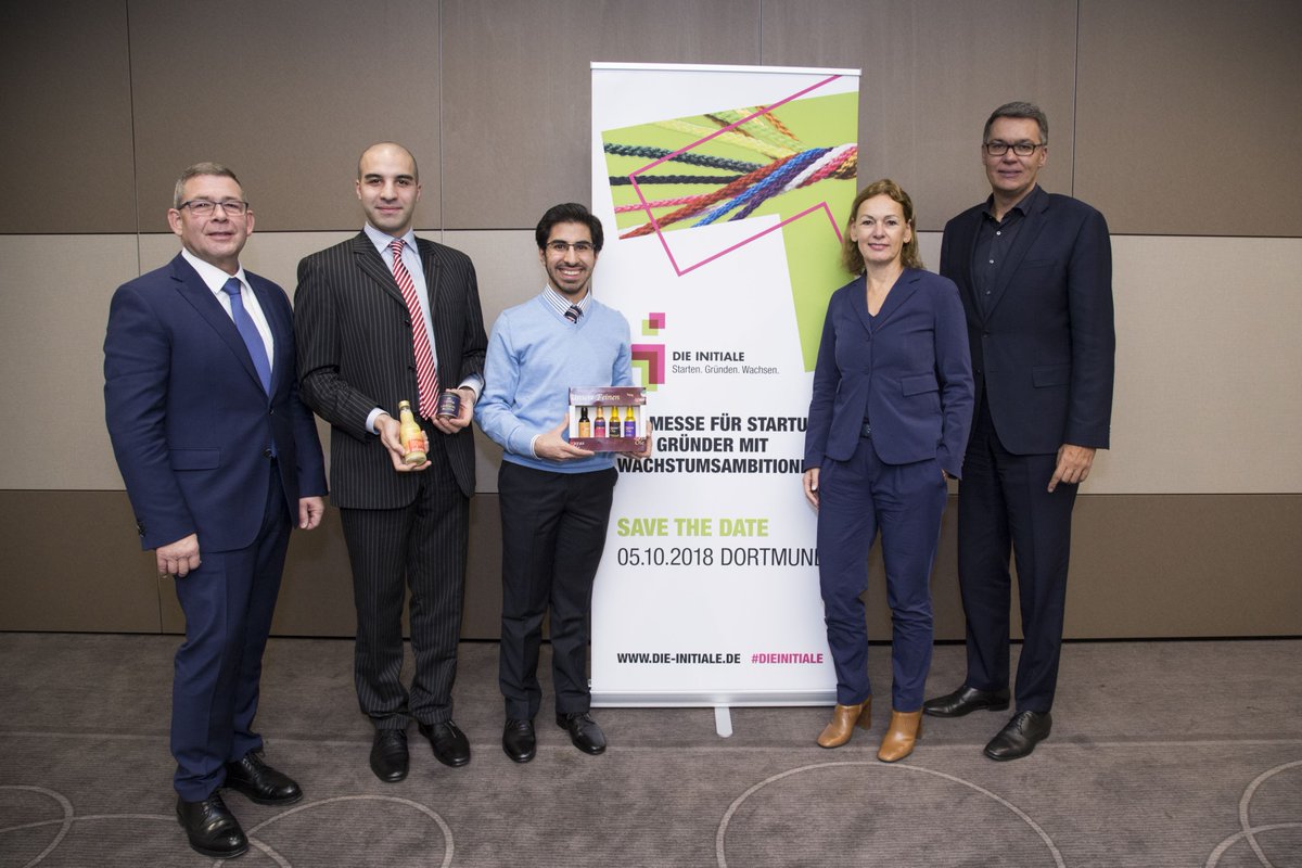 Heute ist es soweit: Von 10 bis 18 Uhr erwarten wir Euch im Goldsaal des Kongresszentrums Dortmund zur INITIALE. Eure Messe für's Gründen und Vorankommen. Wir sind der ideale Ausgangspunkt für Eure Gründungs-Idee. Trefft hier Experten, lasst Euch beraten und holt Euch Knowhow.