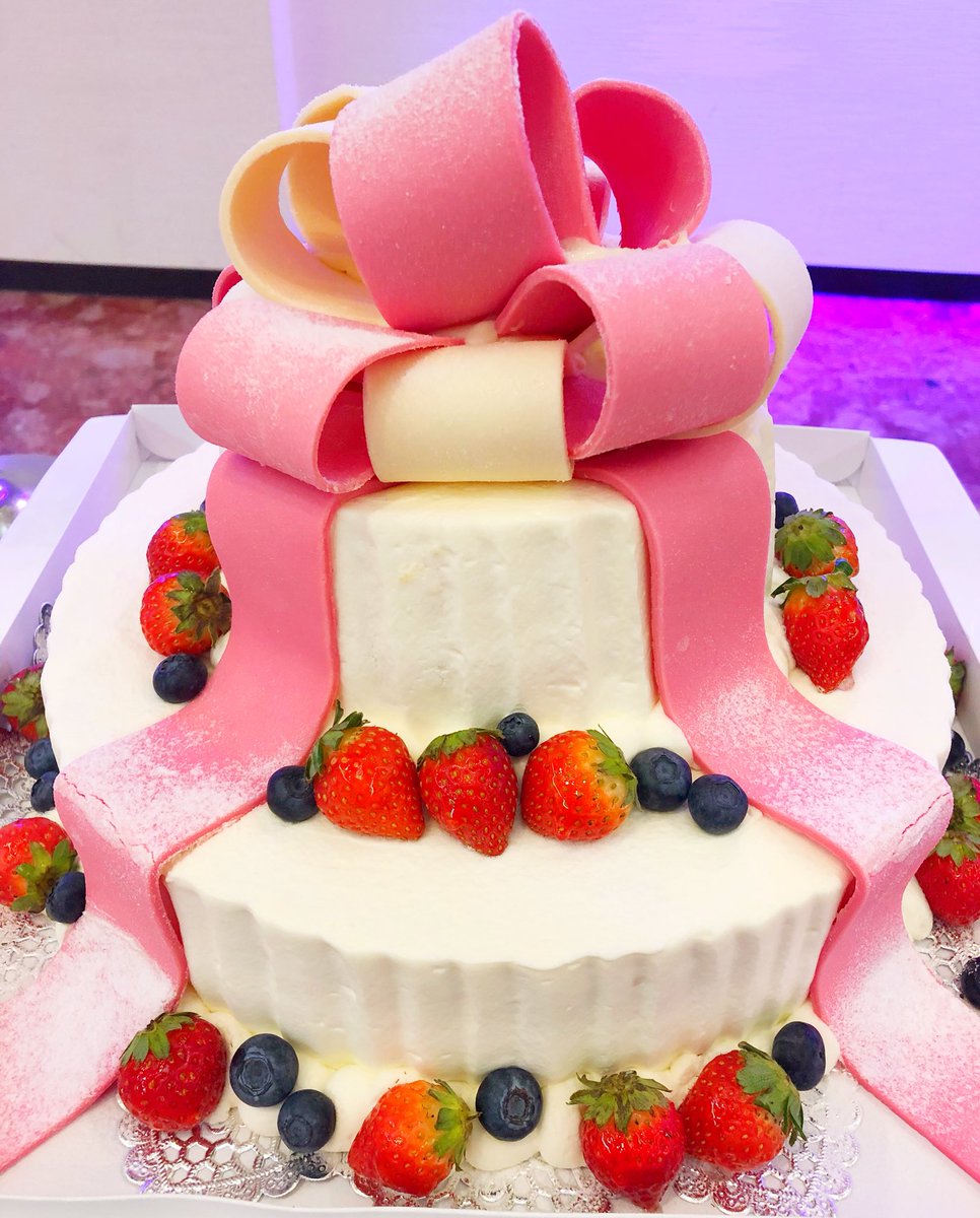 Nbc 宴会課 白バラさんのウェディングケーキをご紹介 Nbc 結婚式場nbc 披露宴 結婚式 Wedding Weddingcake 白バラ ブライダルフェアー