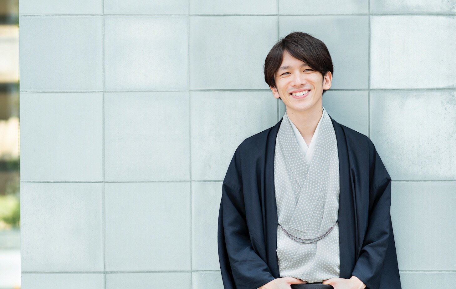 Kimono Nippon On Twitter: "【インタビュー公開】 呉服店「銀座もとじ」の二代目・泉二啓太さんのインタビューを公開しました！  留学時に着物の魅力を再発見し、ほぼ毎日着物を着ていらっしゃる啓太さん。こだわりや魅力をたっぷりお伺いしました！ Https://T.co ...