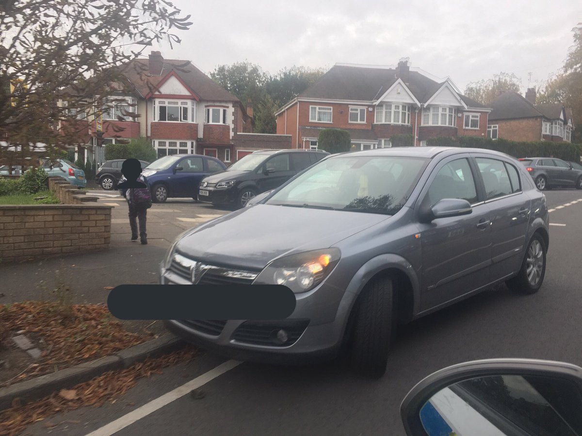 LozellsWMP's tweet image. On school patrols this morning @copschool WMP are in the process of implementing a system for members of the public can send in images like the ones below, these are then dealt with by our Central Ticket Office #activecitizens more details to follow @HandsworthWMP