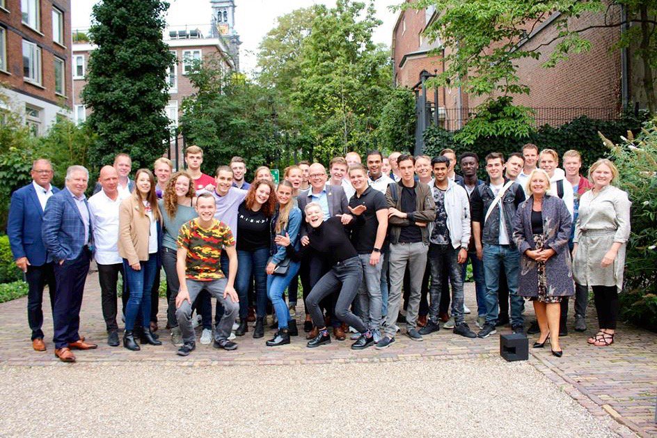 Partner <a href="/vishandeljva/">Vishandel Jan van As</a> heeft ook voor komend studiejaar een zeer inspirerend programma samengesteld voor de leerlingen van #sterklasNL -> bit.ly/2QwtSCR.