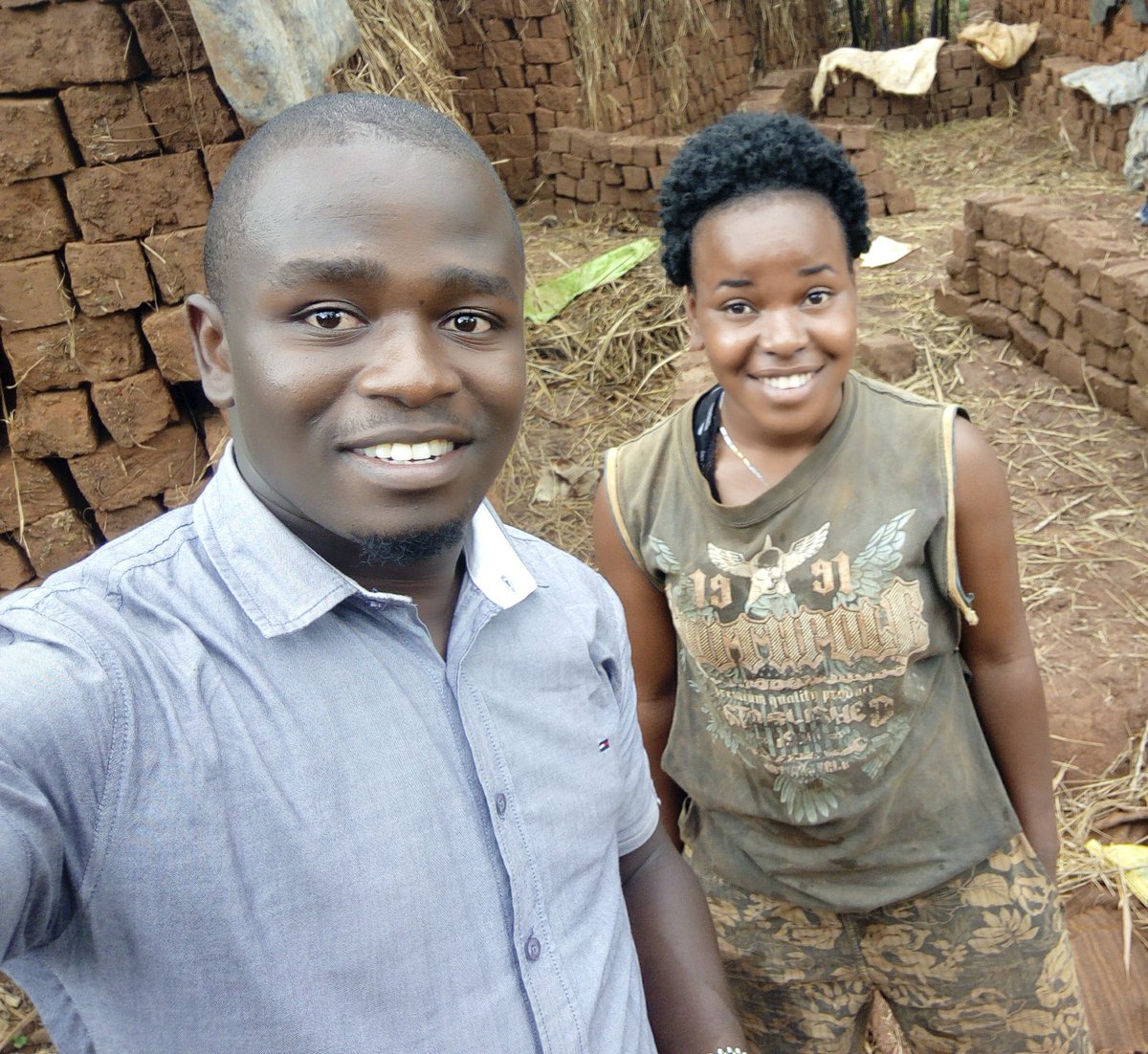 DenisDukeUG's tweet photo. This is Mbabazi Sharon.. The lady that does bricks to support herself in school and home. I had the pleasure of meeting her this week... Her story is fascinating. She's my woman of steel for this week. https://t.co/6ft9IVB9rw