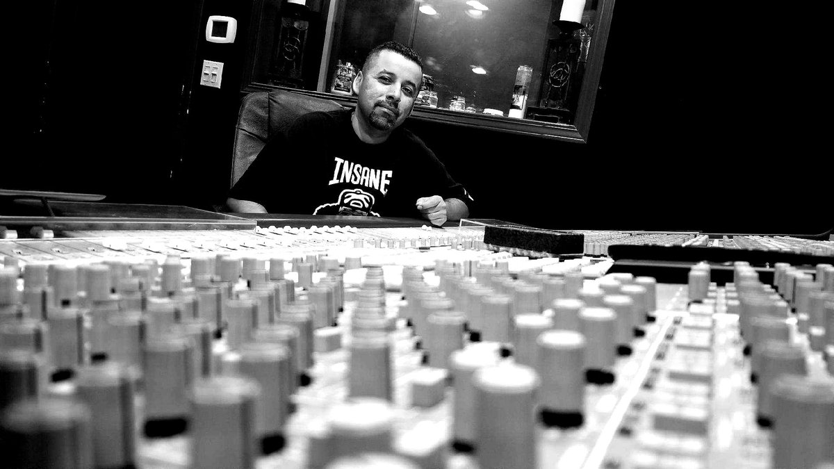 javielopez's tweet photo. #JavieLopezOnTheBeat #beatboxpros #brealtv #Insaneog #studio #ssl4000 https://t.co/ifIIVBzTDr