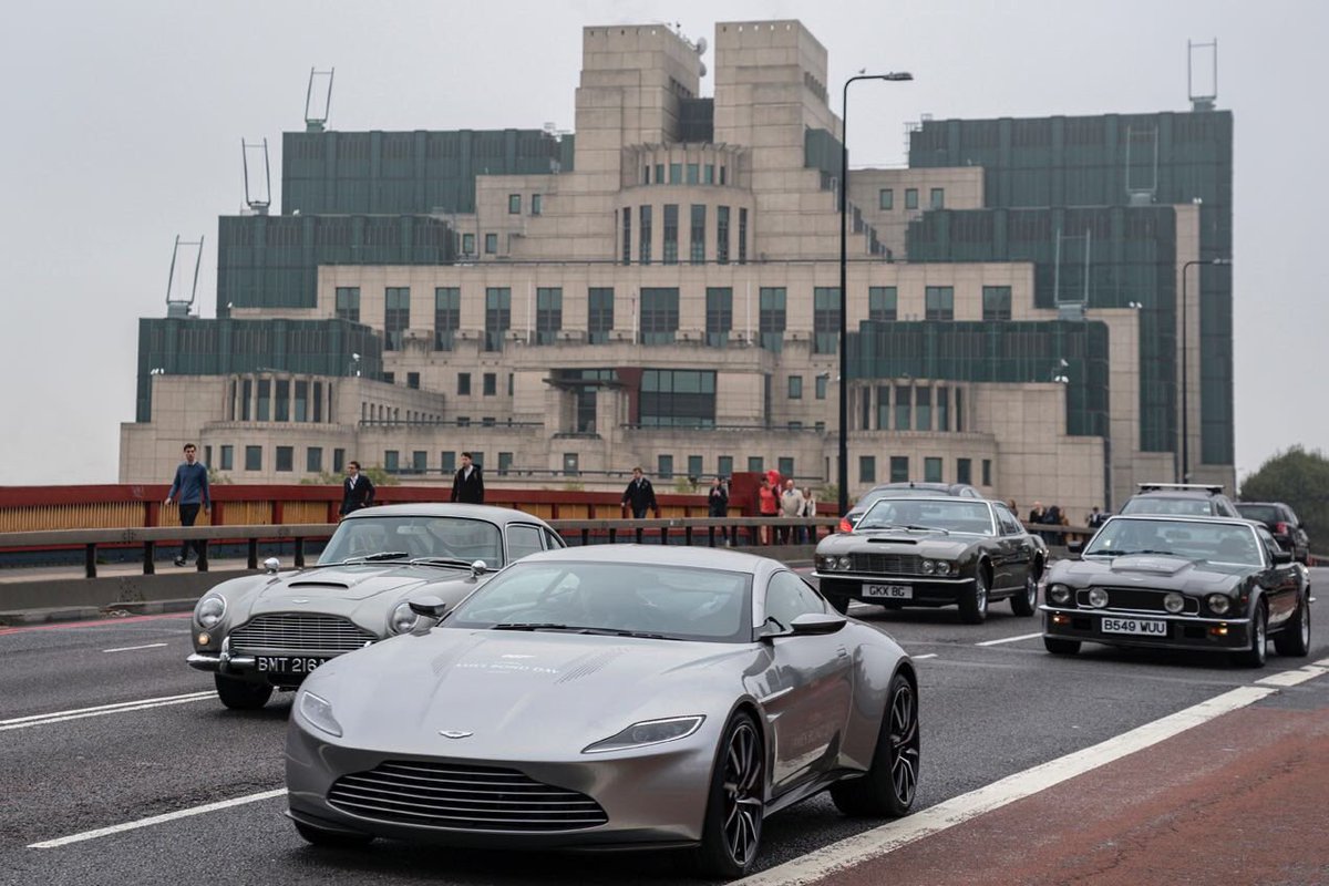 astonmartin's tweet photo. DB10, DB5, DBS and V8 Vantage are driving through central #London…Keep an eye out! #JamesBondDay #BondInMotion https://t.co/6o35eNlCZc